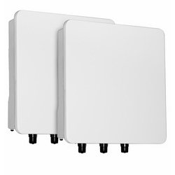 High capacity Outdoor (IP67) Wireless Point to Point link - Tsunami QB-8250 Link, 300 Mbps,MIMO 2x2, 23 dBi panel antenna