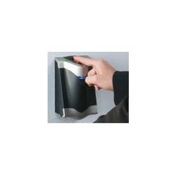 L1 4G V-Flex biometric reader. Template storage capacity (10,000 in 1:N; 500,000 in 1:1); Integrated w/ ioProx proximity reader, XSF